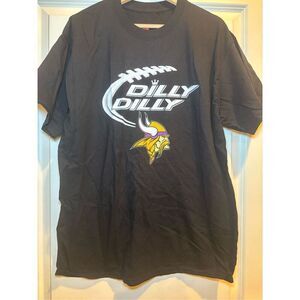 Dilly Dilly Vikings T-shirt size Large